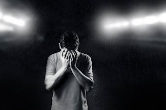 Terapia psicológica online para la ansiedad anticipatoria: dejar de vivir en el “¿y si…?”